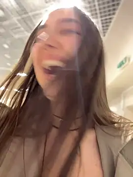 ICrazyOneIRL webcam