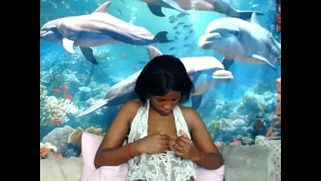 AfricanBarbiee69 webcam