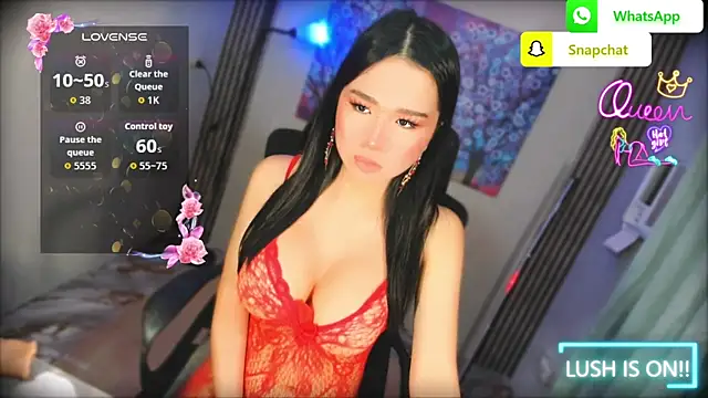 xBigSurpriseLorainex webcam