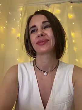 LucieMack webcam