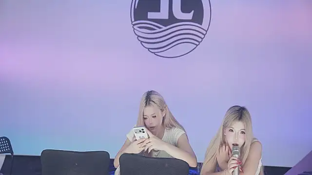sweetgirls888 webcam