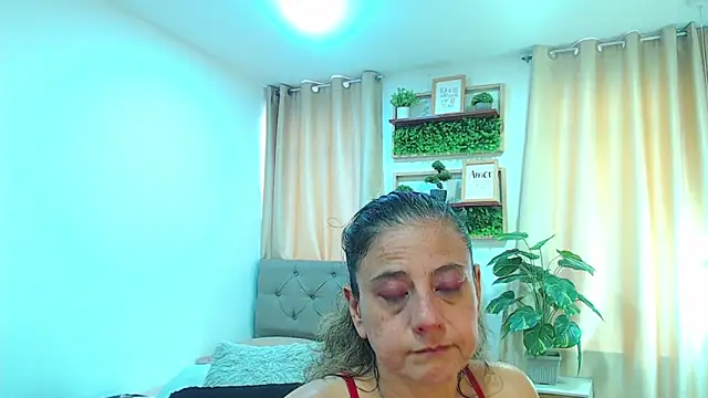 sasi_luna webcam
