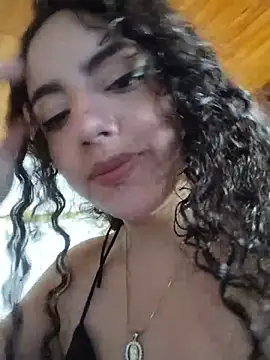 emiily_curly webcam