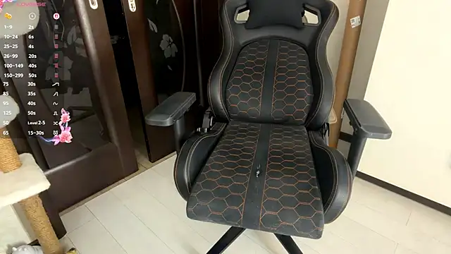 DreamyOlivia webcam