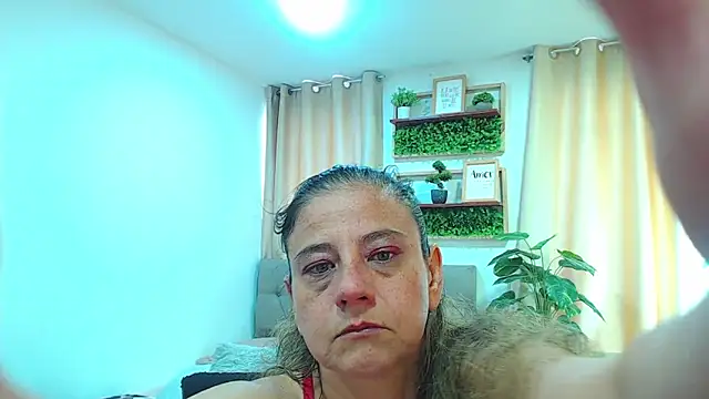sasi_luna webcam