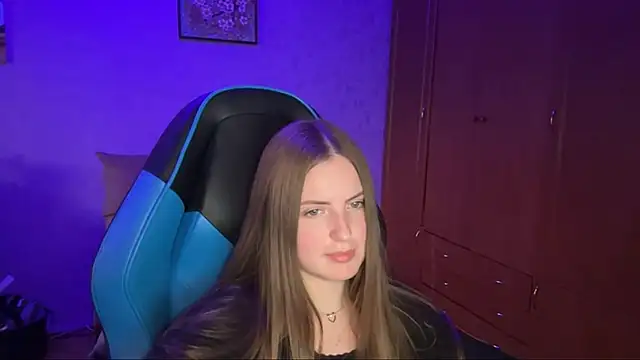 SilkSinner_ webcam