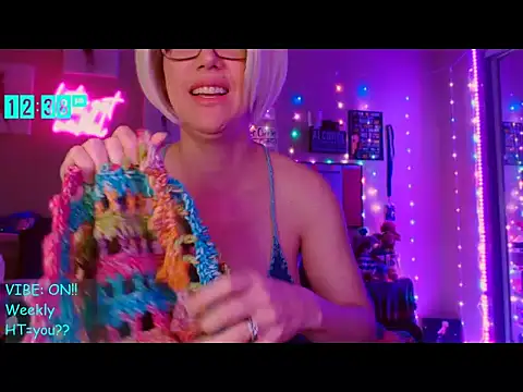 EmmaIsHere webcam