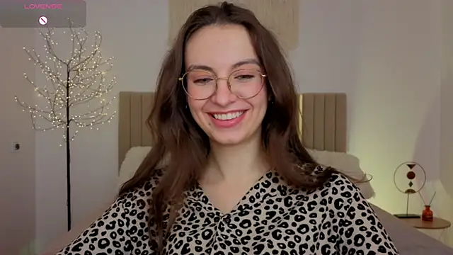 Real_cutie1 webcam