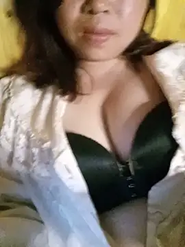 julybe webcam