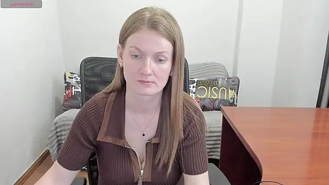 Alisha_Skyes webcam