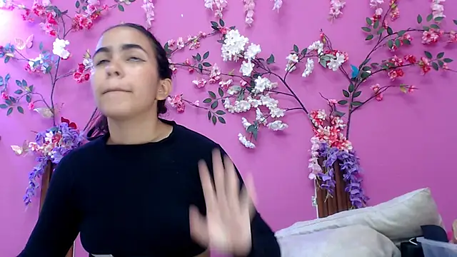 skinnysofia18 webcam