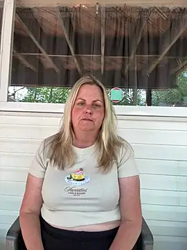 Milfshaker50 webcam
