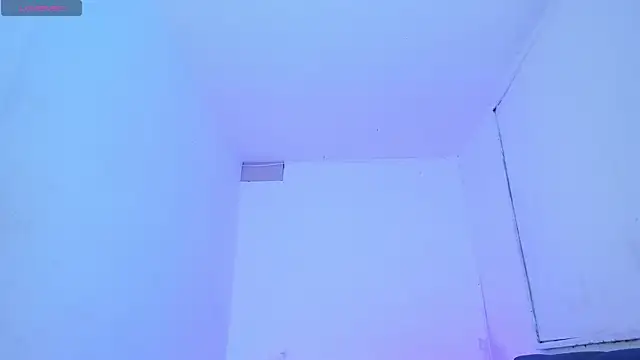 milkqueenboobs webcam