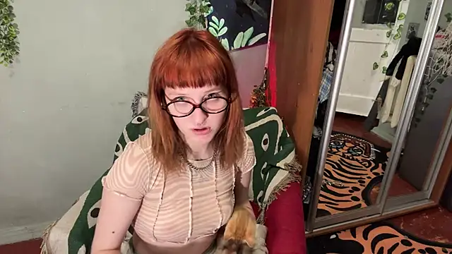 Elvira20f webcam