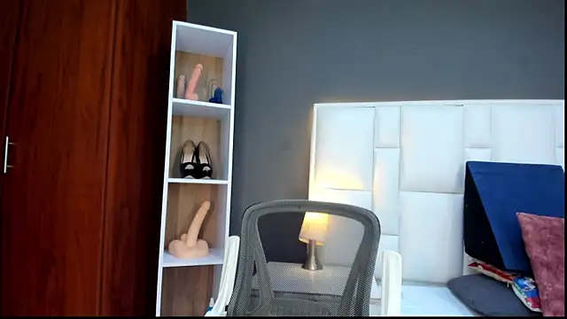 yeral2017 - Yeral2017's free webcam - UK Sex Cams