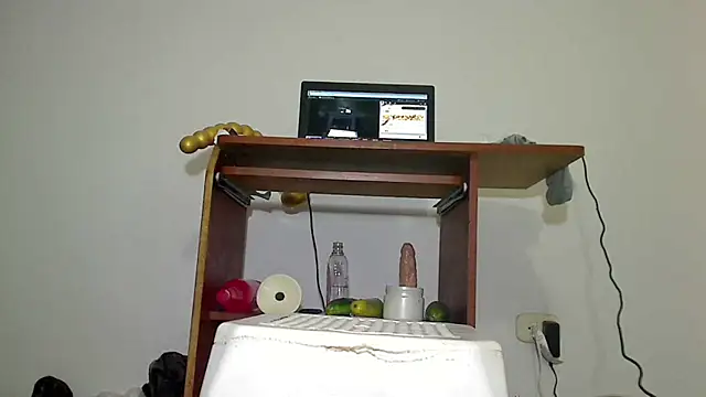 SensualGata13 webcam
