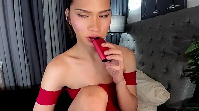 delightfulasianhugecock webcam