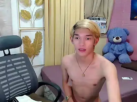 urasian_john18 webcam
