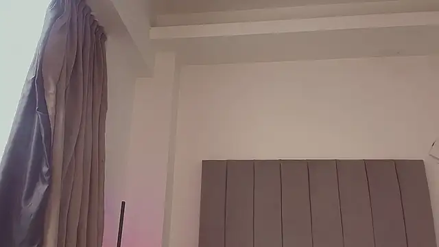 leonienoire webcam
