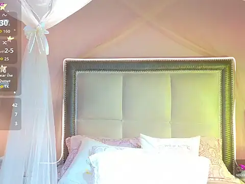 valuu__ - VaLuu__'s free webcam - UK Sex Cams