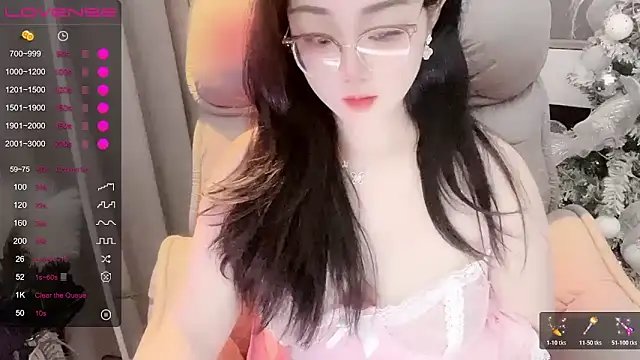 Monica-666888- webcam