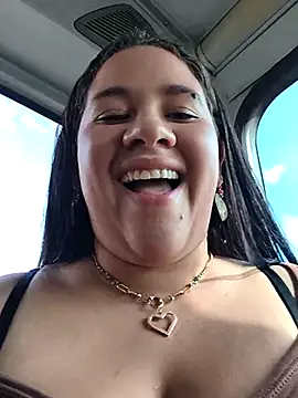 Kendra-daring webcam