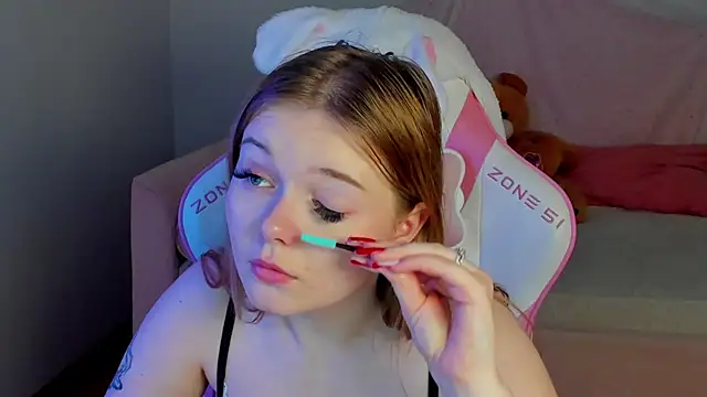 ElinaVale webcam