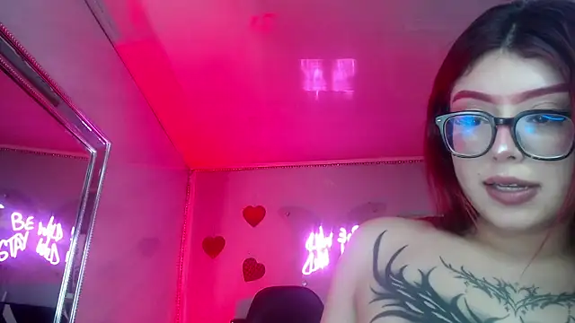 Red_Bunny_v webcam