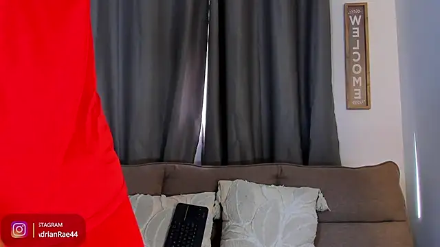 Mr_adrian webcam