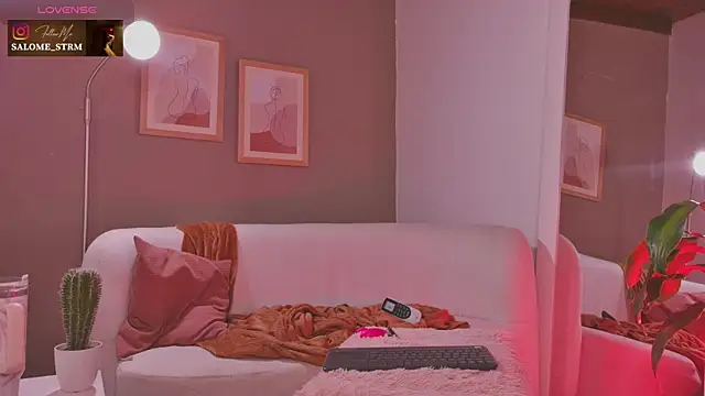 SalomeStorm_ webcam