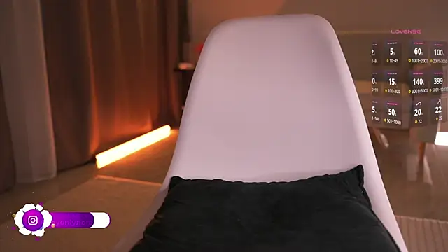 OnlyNora webcam
