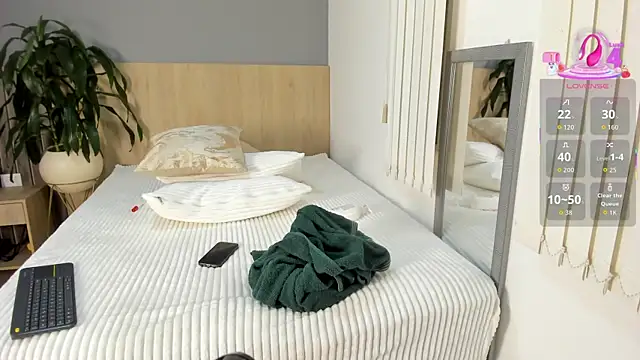 goddess_curvyy webcam