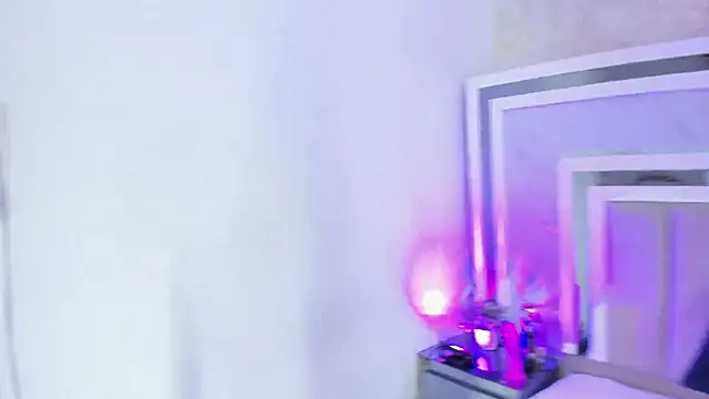 Emily-Cruz webcam