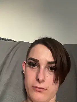 Quenn667 webcam