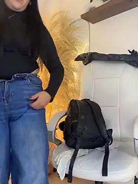 Sofi_BBW webcam