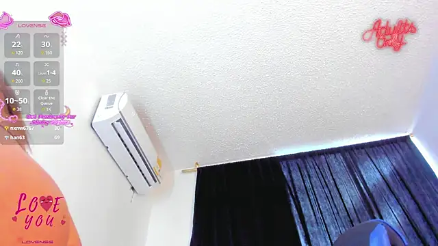 FoxxTattoo webcam
