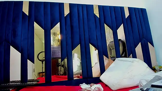 KikyoAndDrey webcam