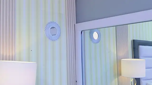 VioletSweetts webcam