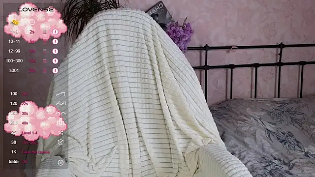 lil_luna_x webcam