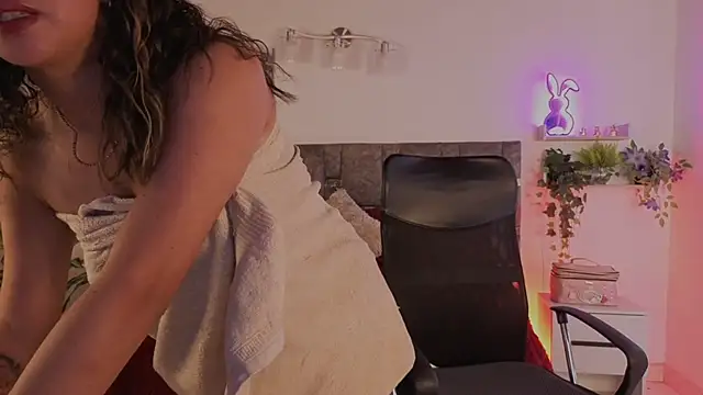 emilyrouxe webcam