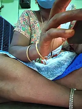 Tamilselviroja- webcam