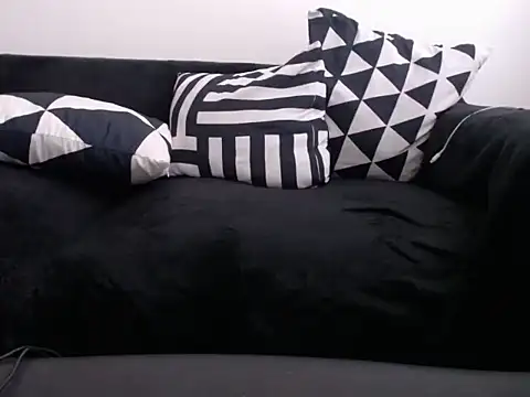 LaraMorrone webcam