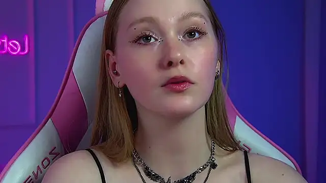 AgataFoxley webcam