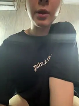 JuicyBootyEva webcam