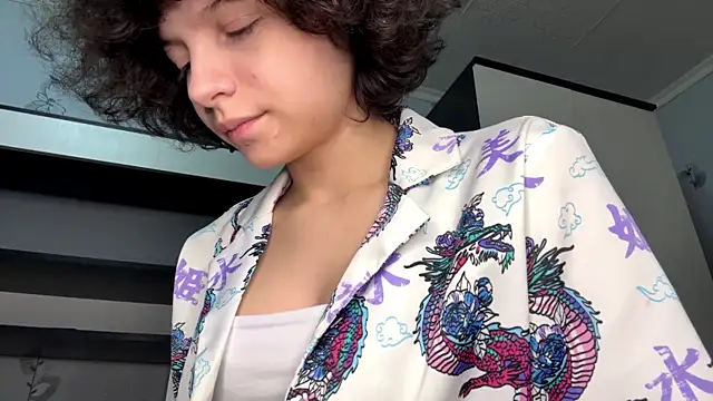 Nikatyanxx webcam