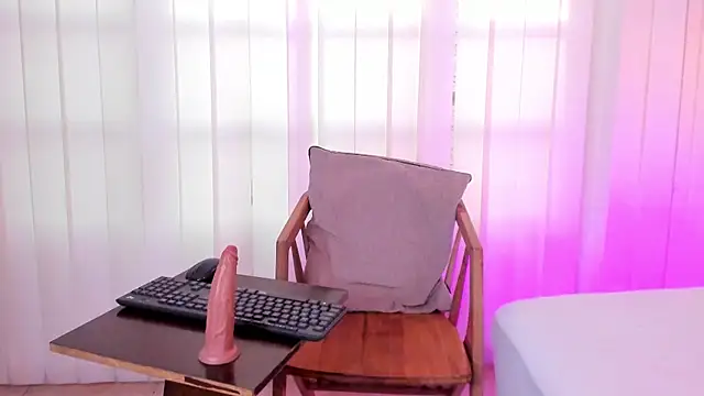 Zoe_bloomm_ webcam