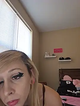 AmethystFoxx webcam