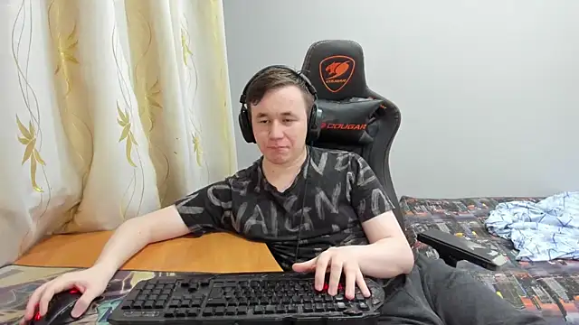 iliaskrislove - Iliaskrislove's free webcam - UK Sex Cams
