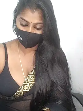 Tamil_Azhaghi webcam