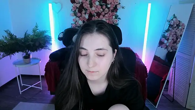 VirtuallVoyant live sex cam